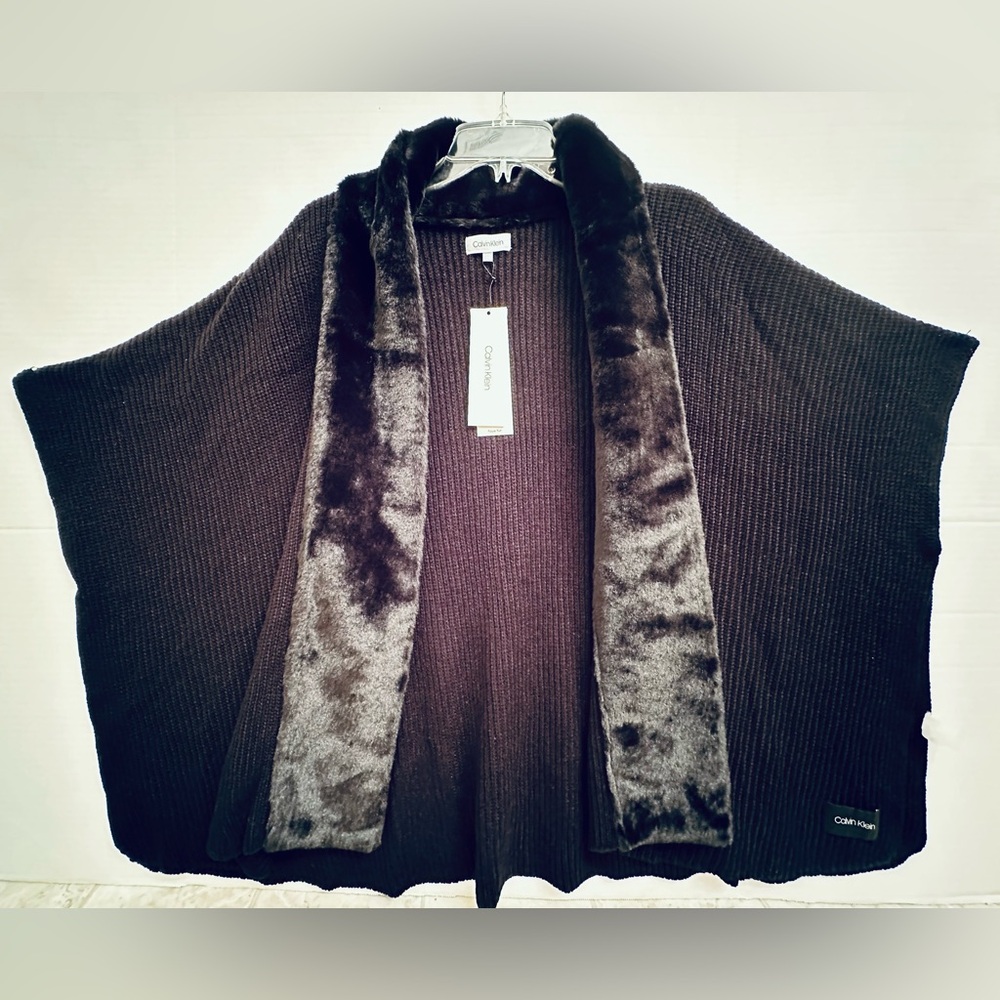 Calvin Klein Black Faux Fur Trim Knit Open Front Wrap Poncho Cape - Picture 4 of 5
